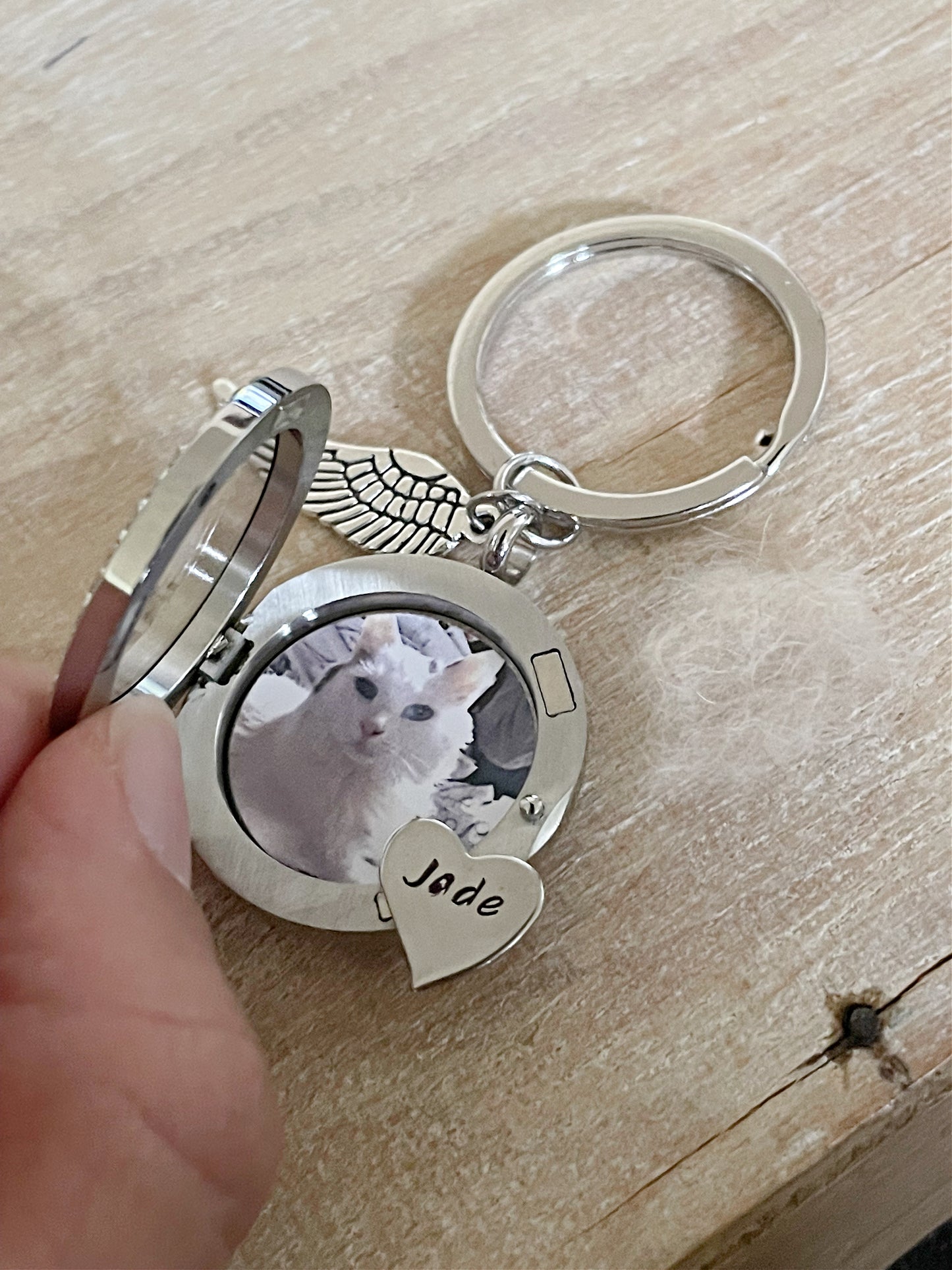 Cat Loss Gifts, Pet Memorial Gift Keychain, Pet Hair locket, Pet Locket Keyring, Pet Fur Memorial Gift, Dog Hair keepsake, Cat Hair Keepsake